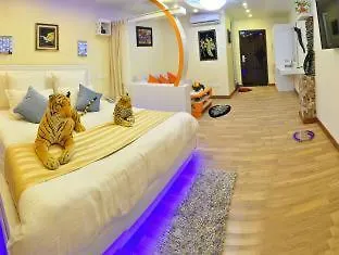 Royal Penguin Boutique Hotel & Spa-2